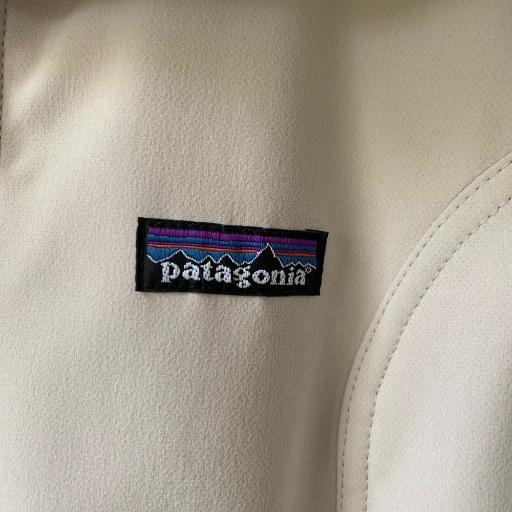 Patagonia soft shell jacket - Picture 3 of 5